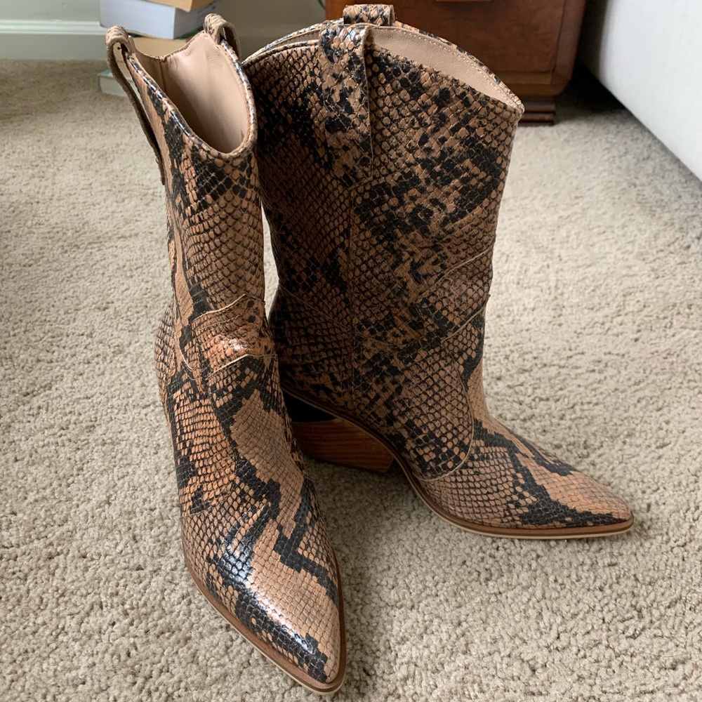 Leather snake boot size 6.5